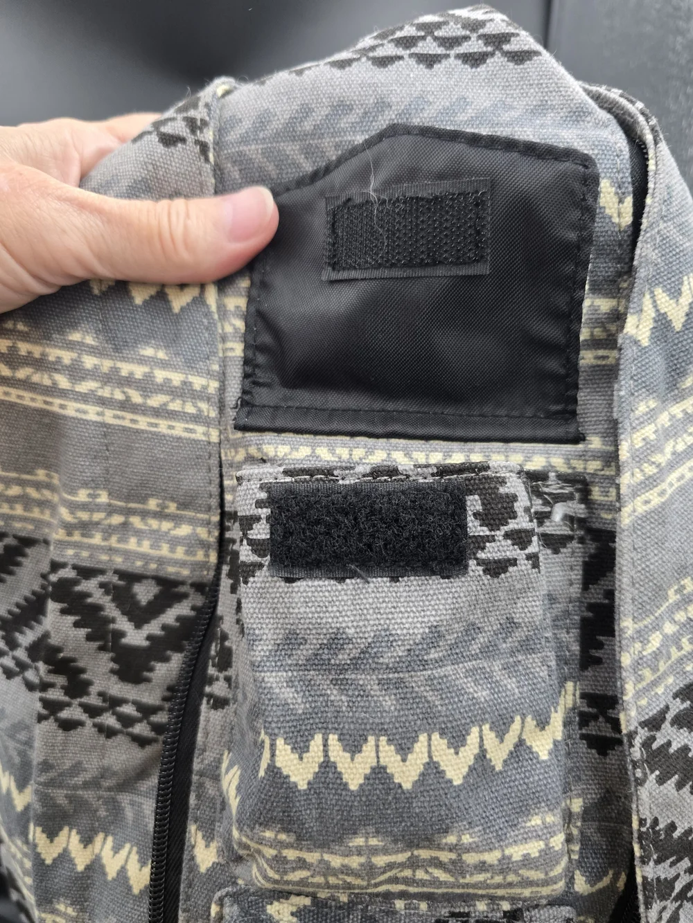 KAVU Men's Gray Patterned Sling Bag